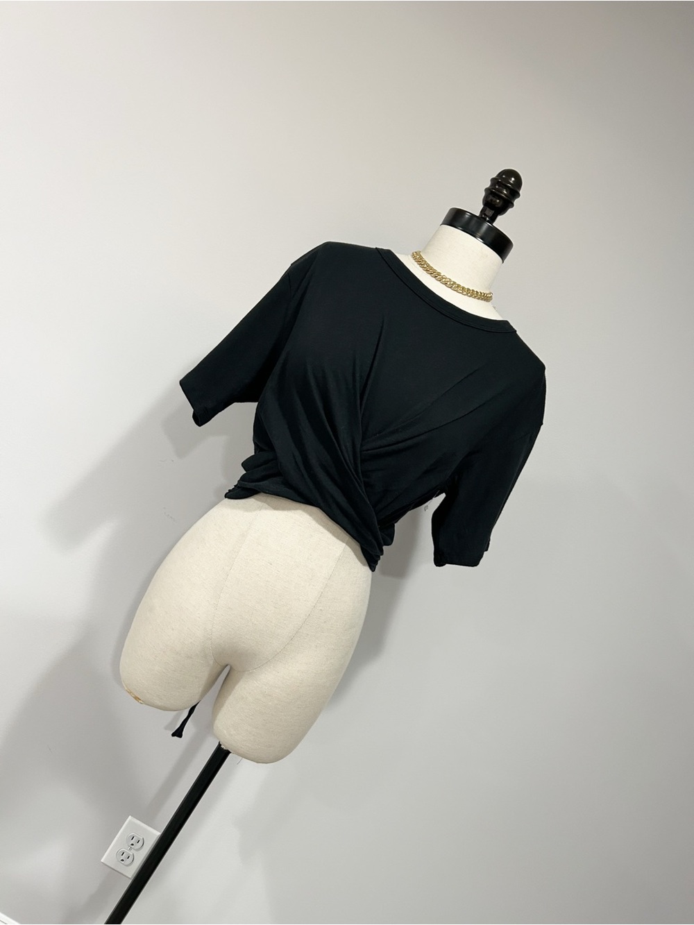 aerie Black Twist-Front Crop Tee